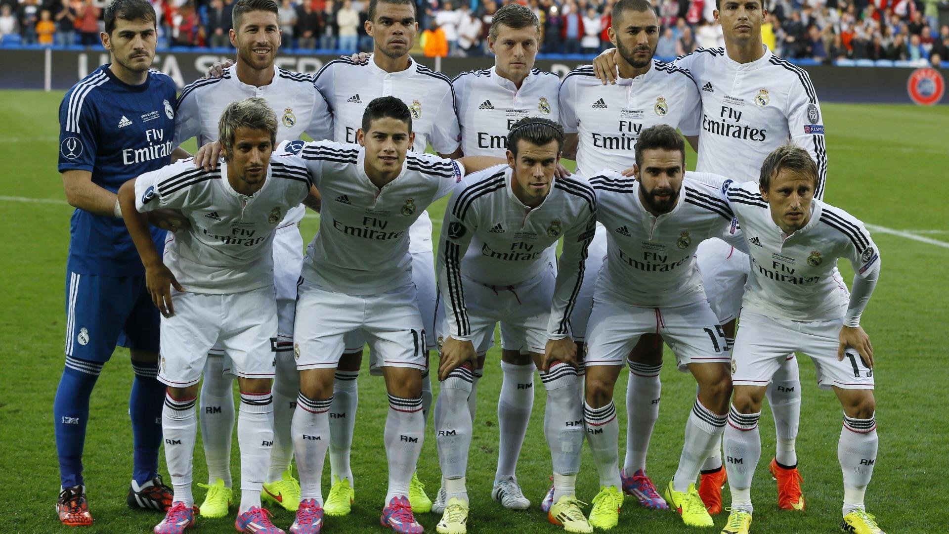 拜仁双后腰拦截覆盖能力极强,拜仁套后腰